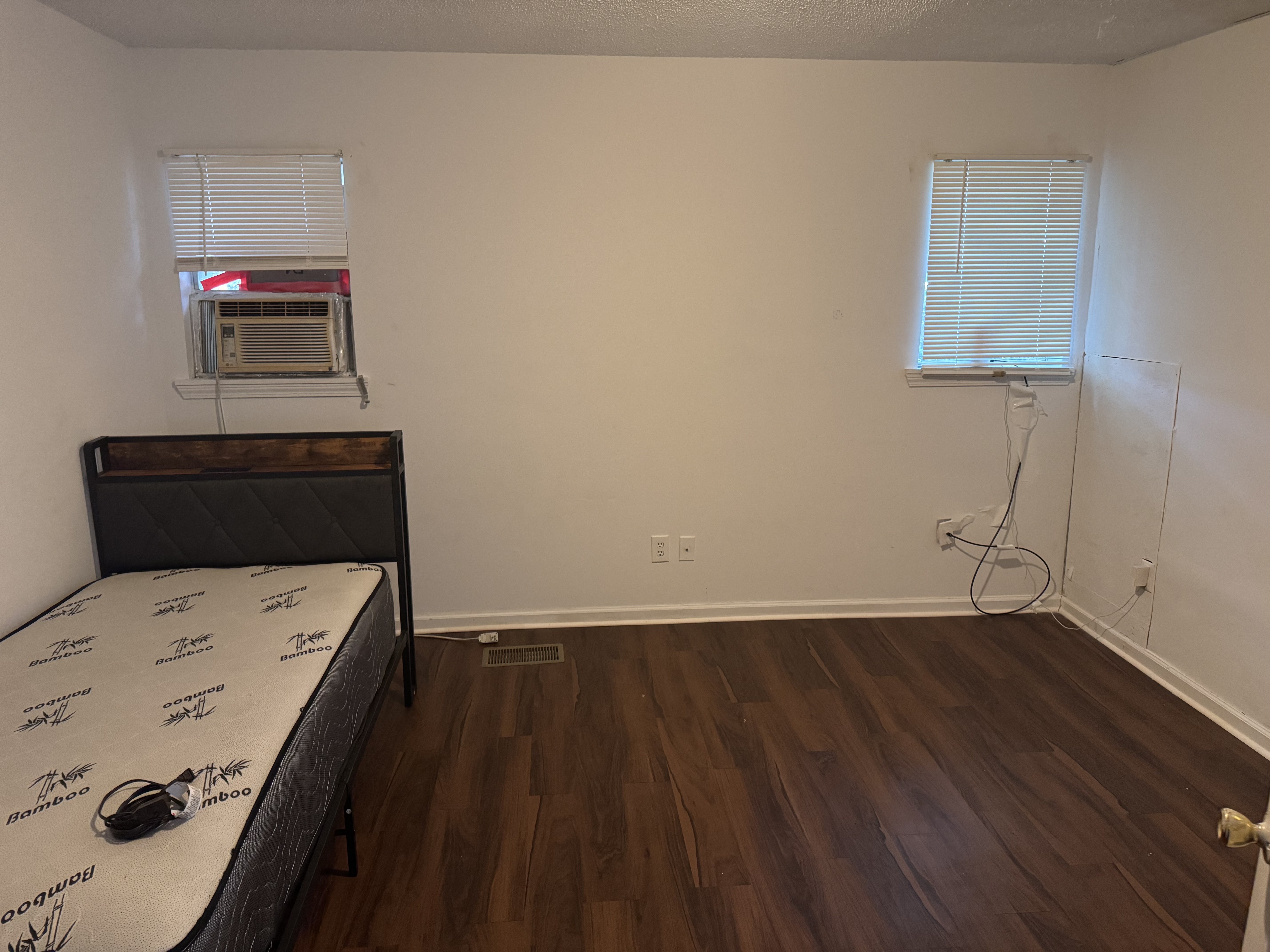 3 bedroom rental home on 3604 Plymouth ave in Savannah GA — photo 4
