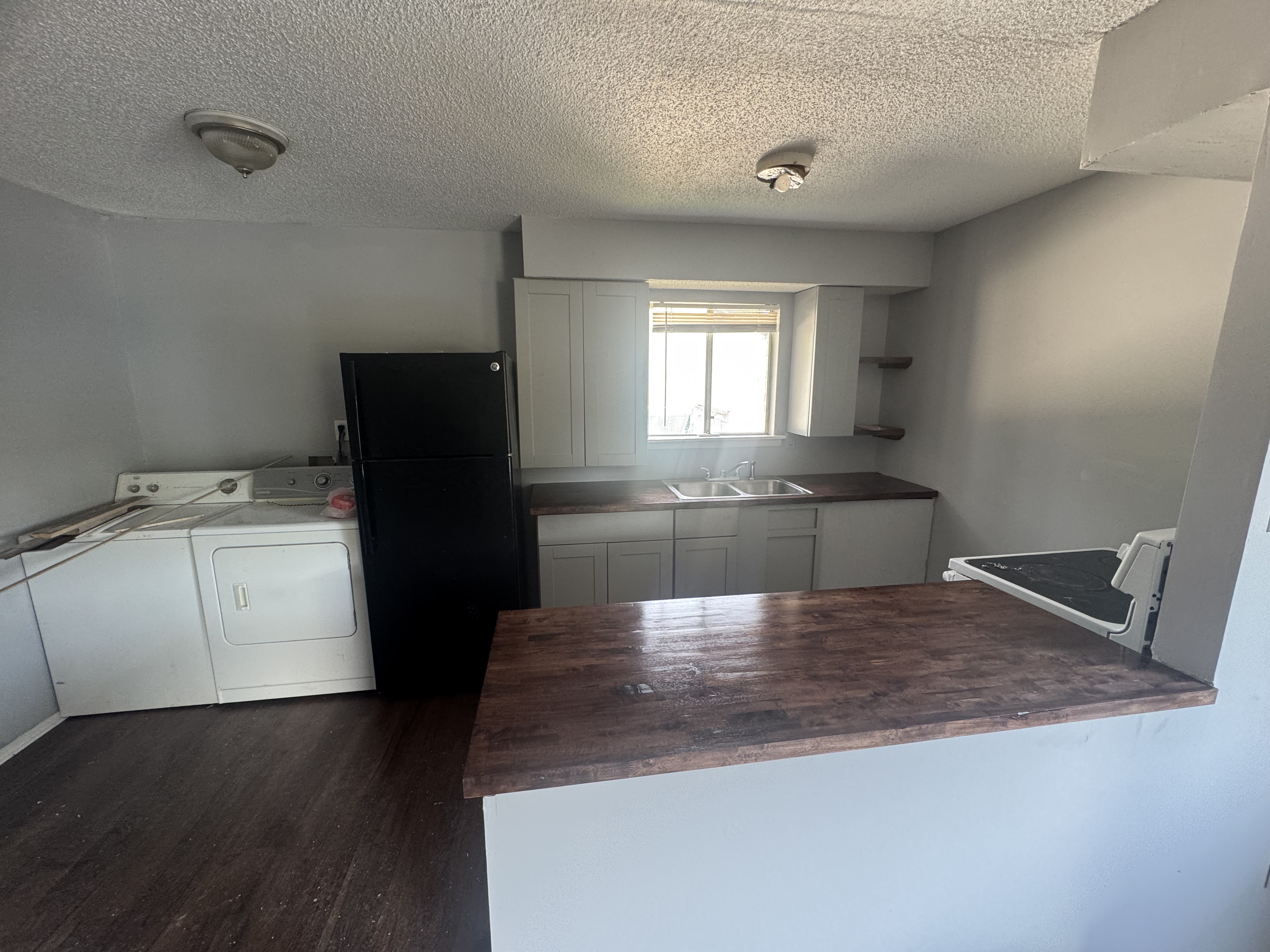 2 bedroom rental apartment on 1107 E 57th St in Savannah GA — photo 3