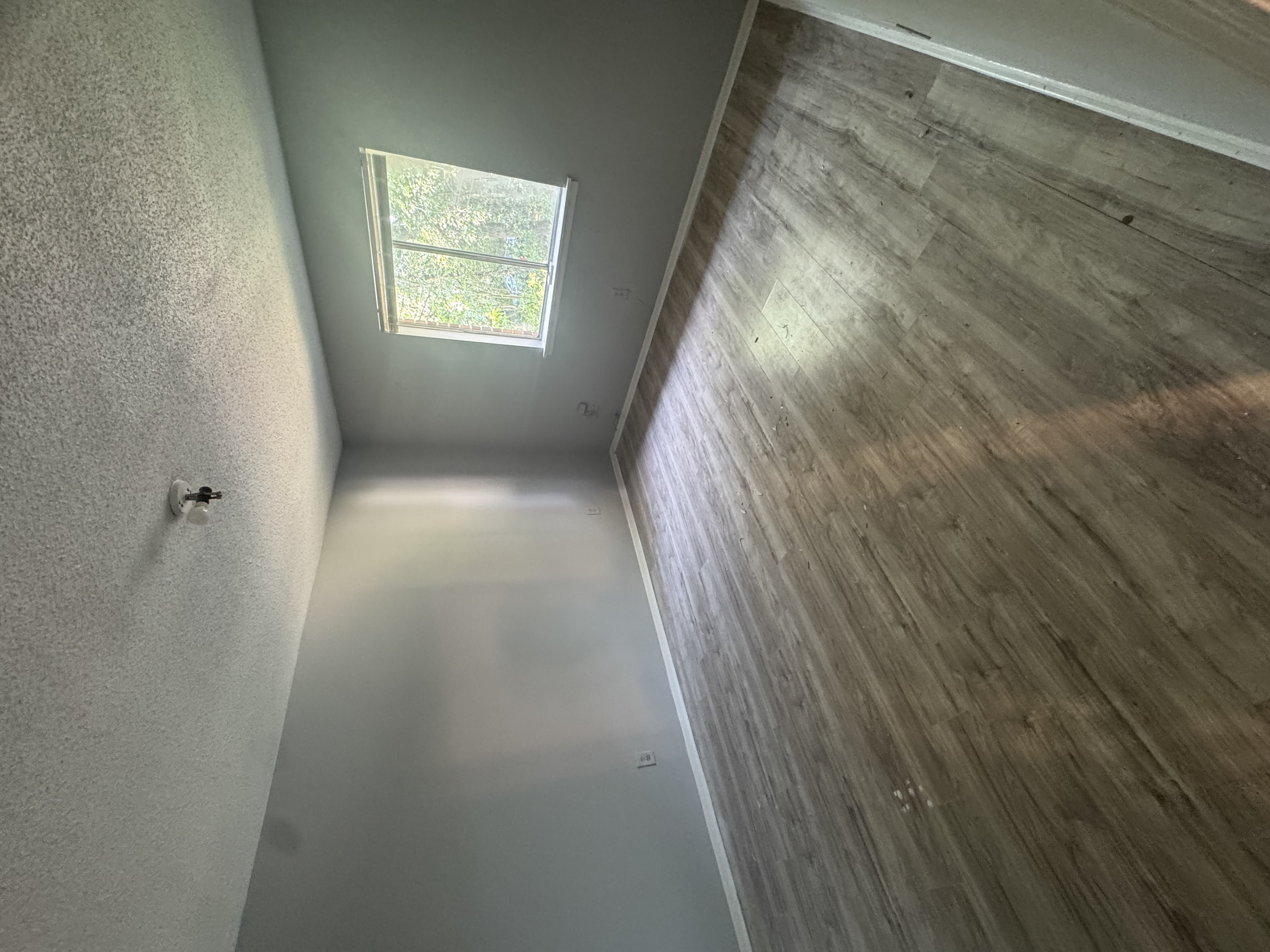 2 bedroom rental apartment on 1107 E 57th St in Savannah GA — photo 6
