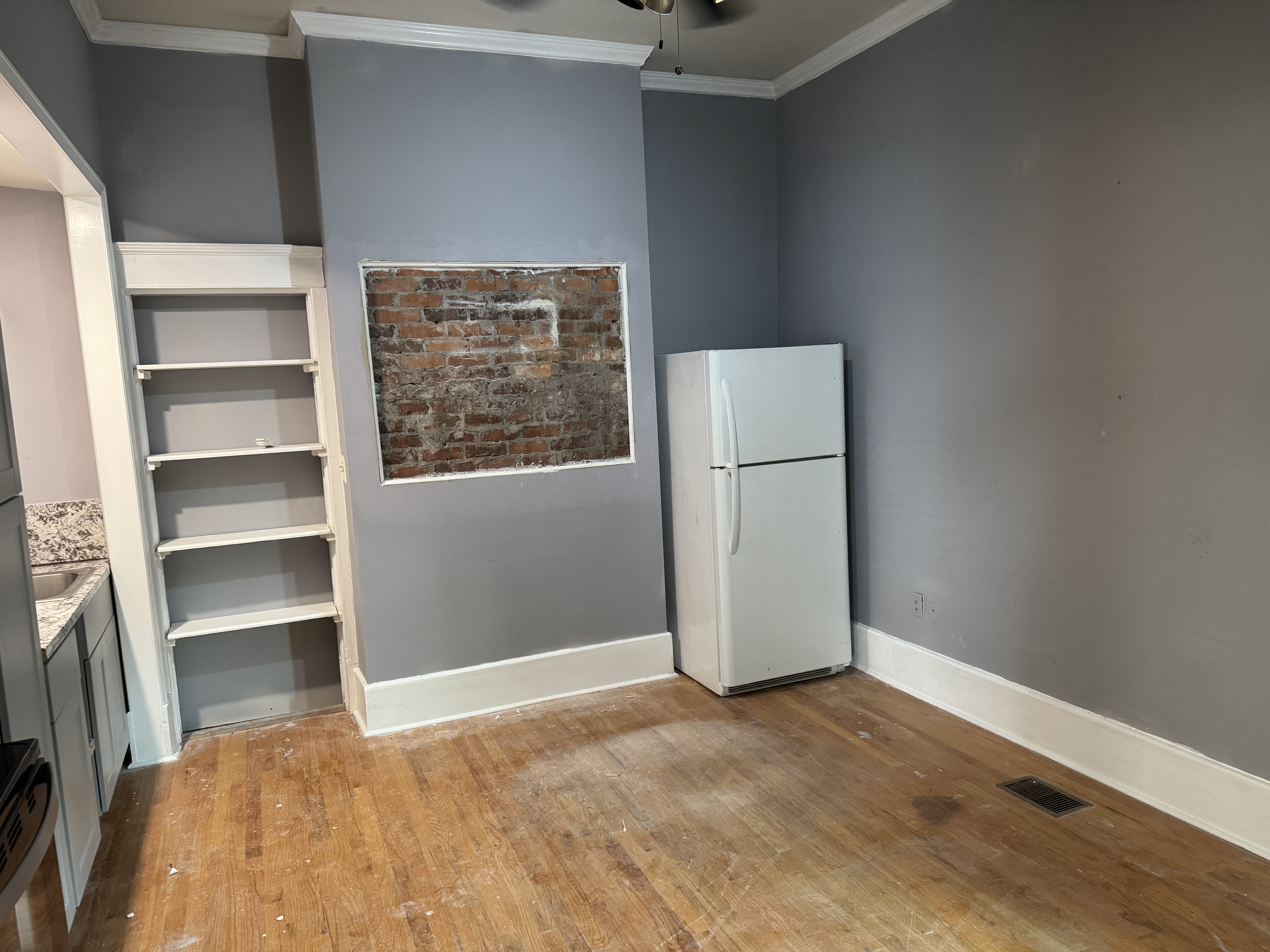 1 bedroom rental home on 410 W 36th St in Savannah GA — photo 6