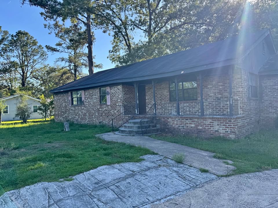 5909 ACL Blvd in Richfield, Savannah