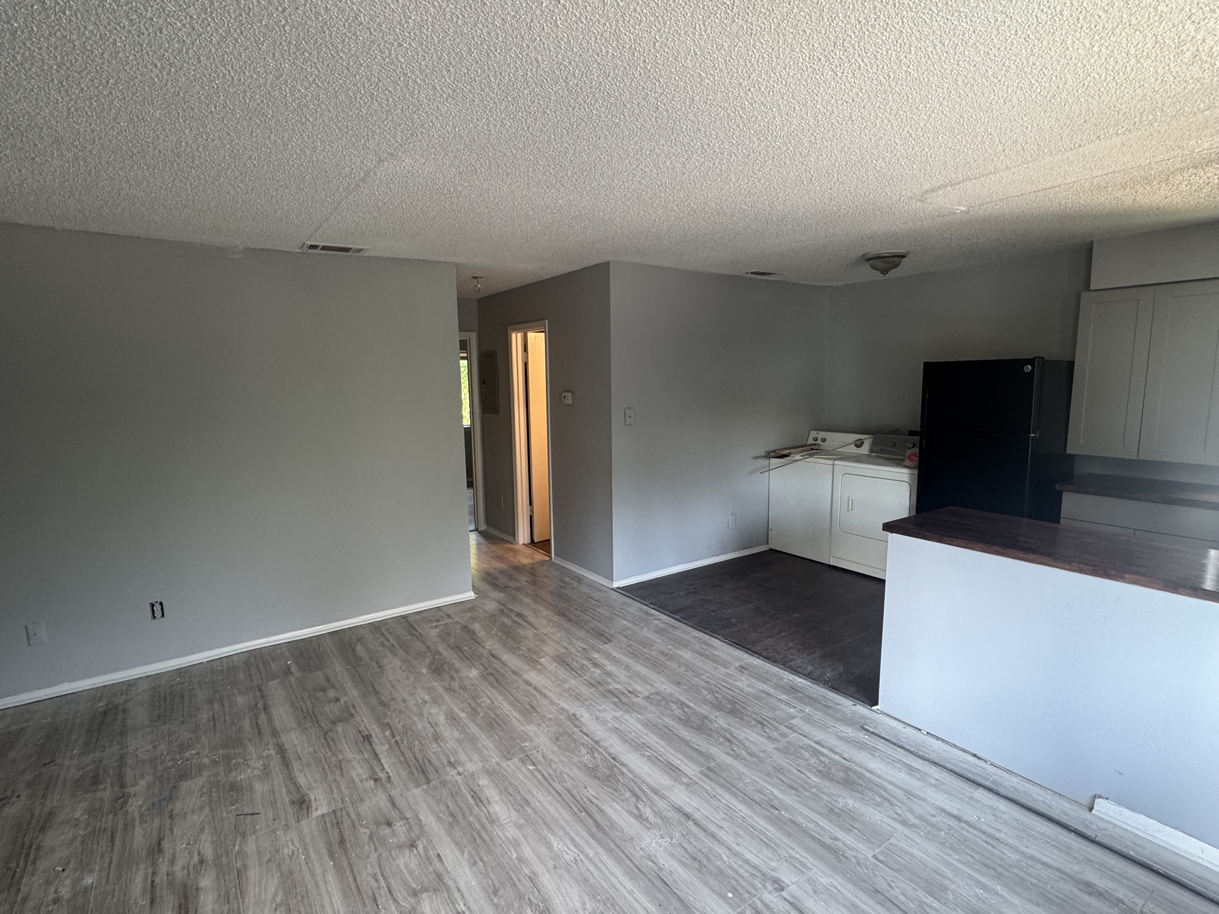 2 bedroom rental apartment on 1107 E 57th St in Savannah GA — photo 4