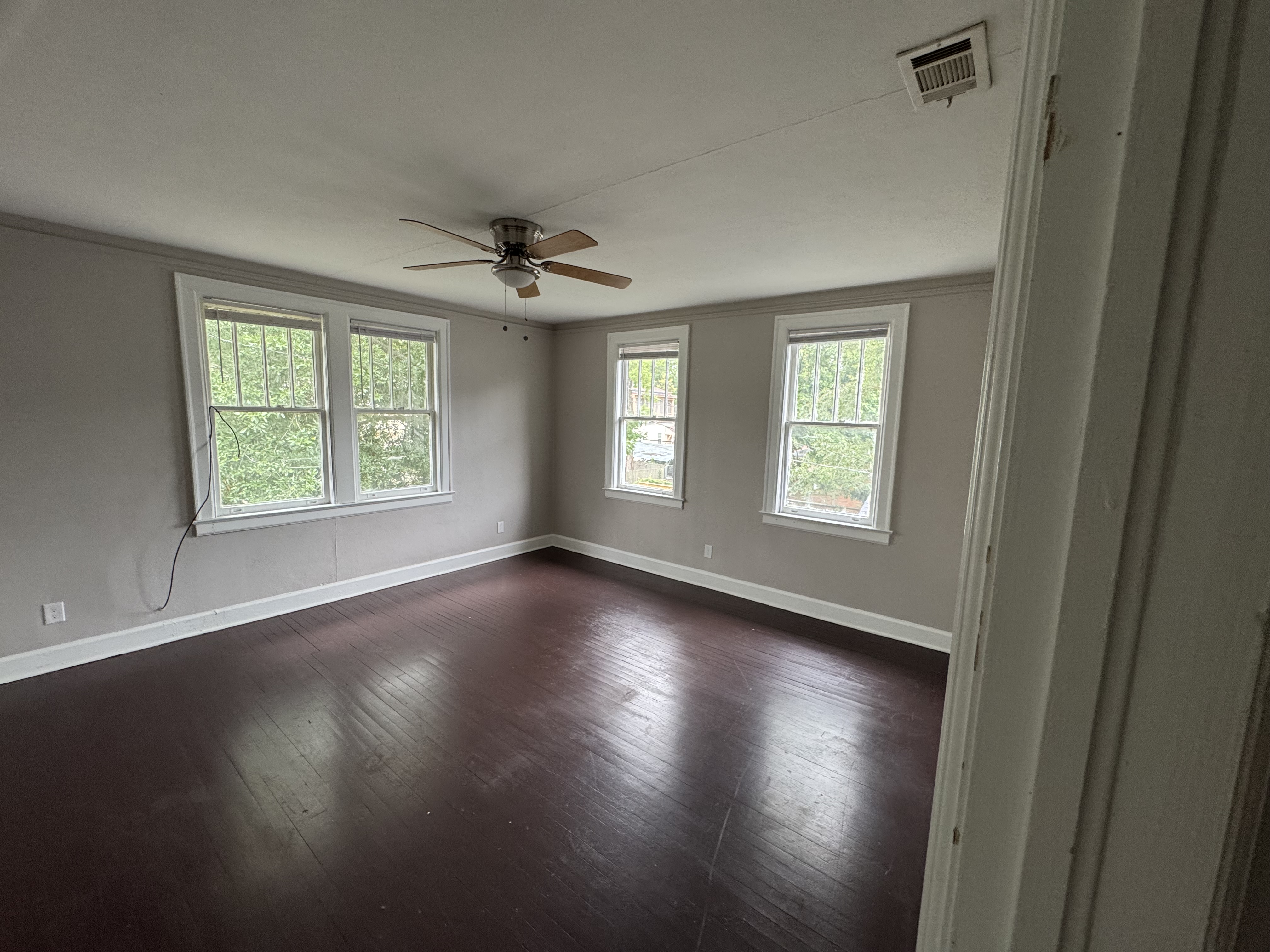 2 bedroom rental apartment on 1215 E Anderson in Savannah GA — photo 8