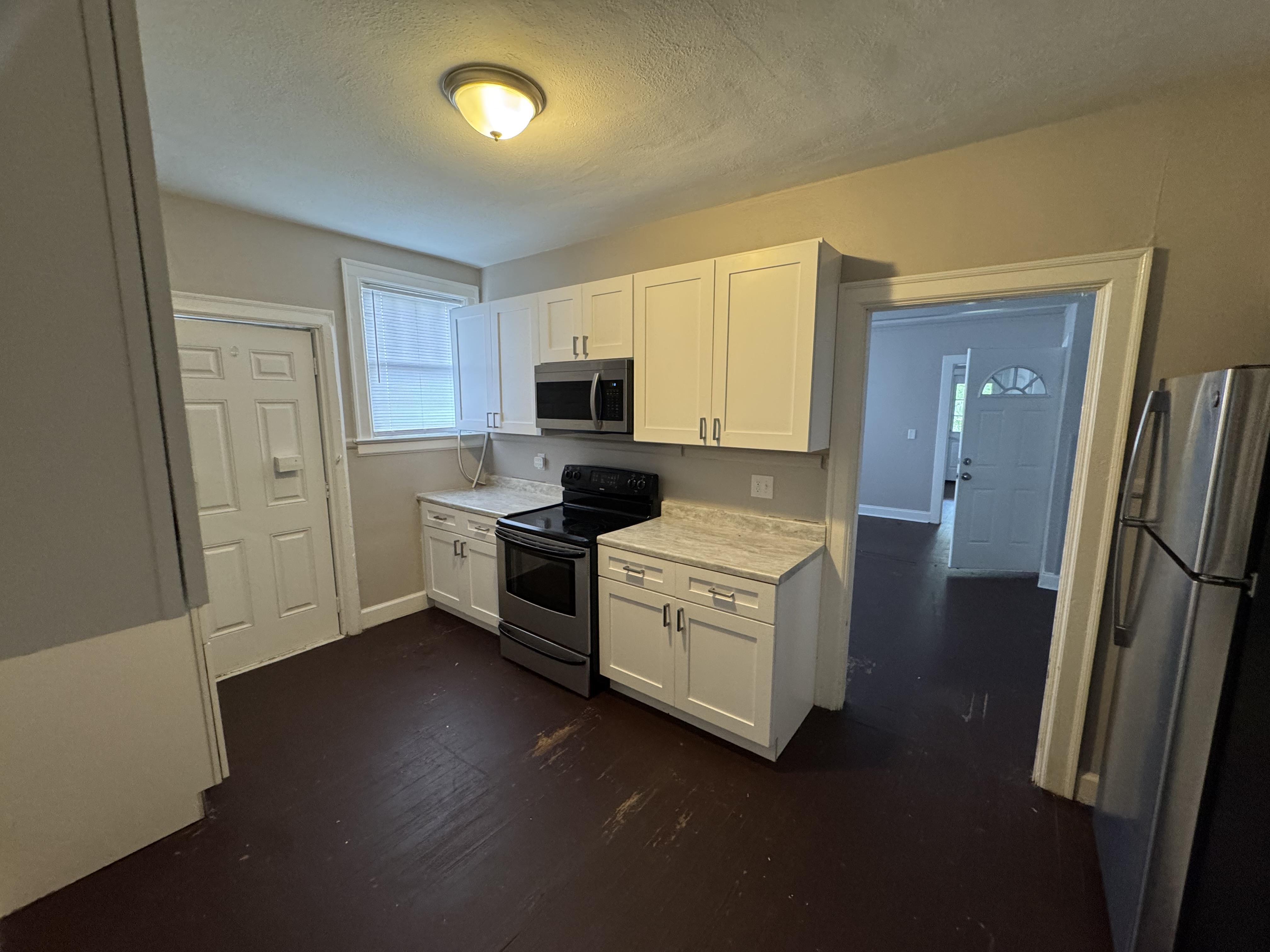 2 bedroom rental apartment on 1215 E Anderson in Savannah GA — photo 7